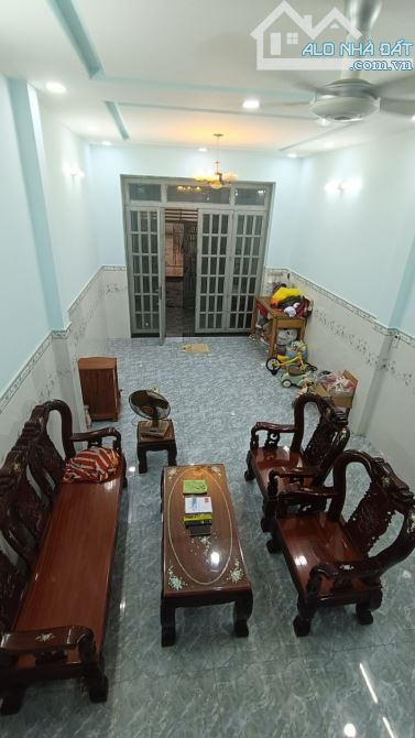 Nhà Đẹp Xe Hơi Sát Mình 80m² 3 Tầng Giáp Tân Phú Gần Đầm Sen & Aeon BT