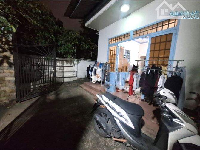 Bán nhà 120m²_6*20, Linh Xuân Thủ Đức giá chỉ 4.5 tỷ – hẻm xe hơi – tiềm năng ra mặt tiền