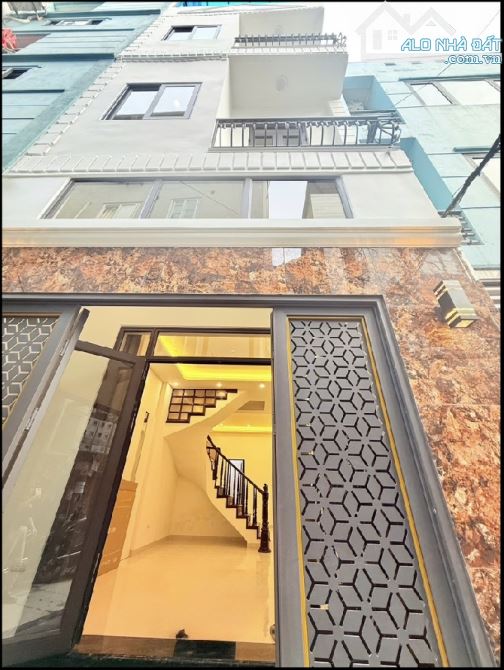 Nhà đẹp Cổ Nhuế, 50m2 x 4 tầng, full nội thất, Giá chỉ 8 tỷ.