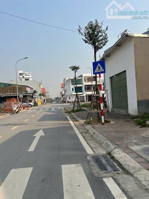 🌟SIÊU PHẨM_TĐC_XÂM ĐỘNG, THƯỜNG TÍN  **Diện tích: 60,8m² **Mặt tiền: 4,8m – Nở hậu cực đẹ