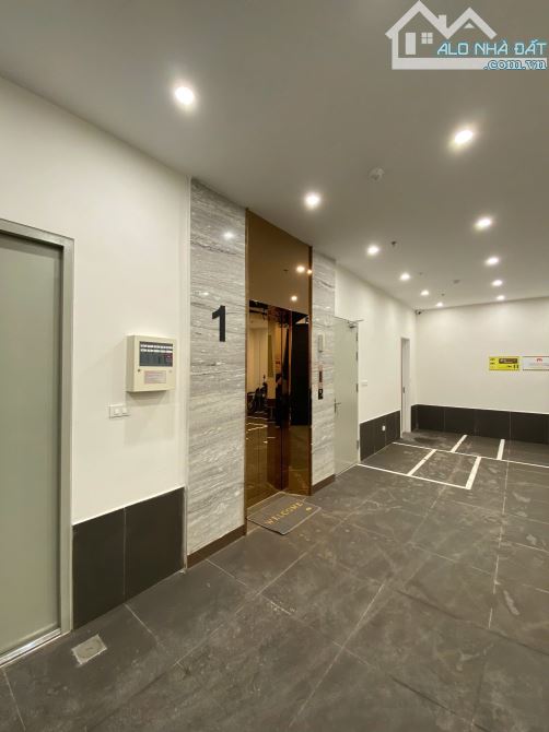 BÁN TÒA APARTMENT ĐỐNG ĐA 74M 7 DOANH THU 1,2TỶ /NĂM