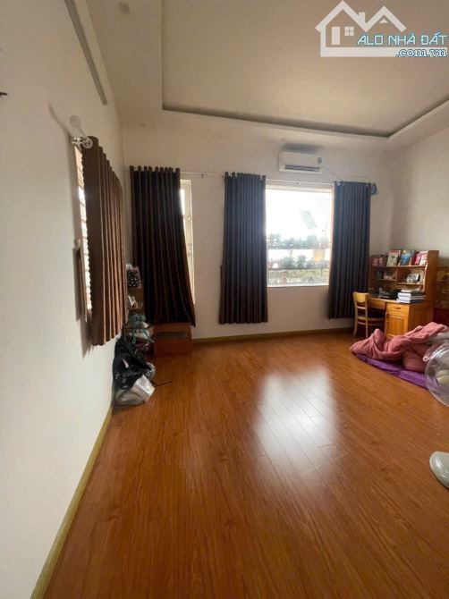 🌈🏠Nhà 1 Mê Hẻm 102 NGUYỄN TẤT THÀNH (5.5x12.5m nở hậu👉4.5 tỷ)