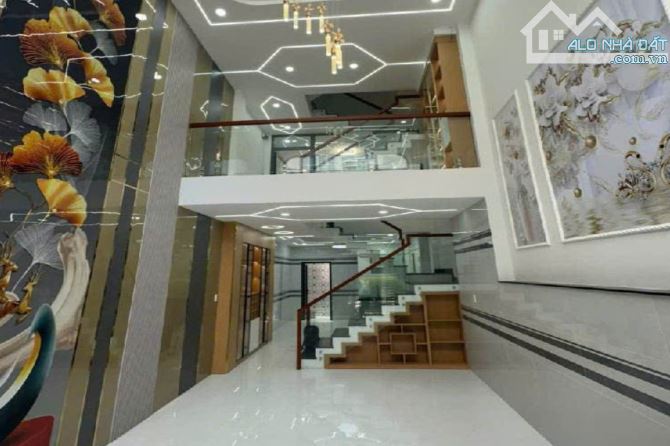 Bán nhà hẻm, Hương Lộ 2, Bình Tân, 54.2 m² (4m x 14m), 5 phòng ngủ - Giá 6.6 tỷ TL