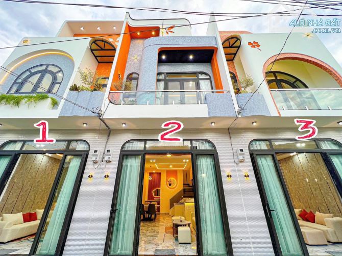 NHÀ 2.1 TỶ/150M2, MT CẦN ĐƯỚC LONG AN, NỘI THẤT CAO CẤP, THIẾT KẾ SIÊU ĐẸP