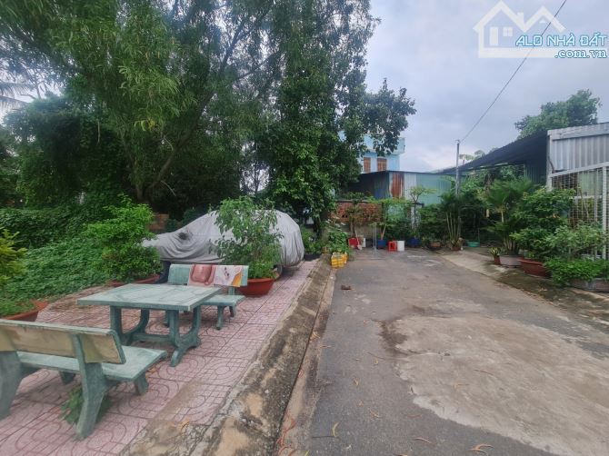 Chủ định cư gấp bán lô đất 180m2 sử dụng. Giá cực sốc