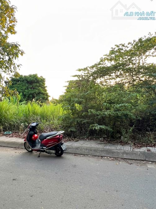 ĐẤT HẺM 10M, ĐƯỜNG NGUYỄN XIỂN, 81M2, NGANG 6M, GIÁ CHỈ 3,4T TỶ
