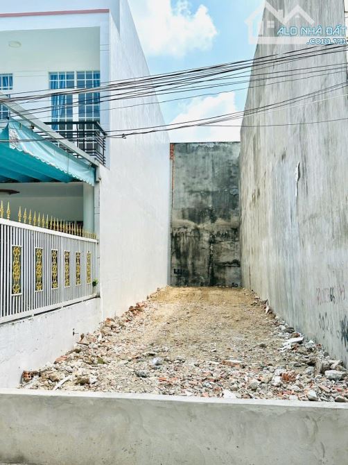 Bán lô đất 94m2 hẻm oto tránh cách 8 căn nhà ra mặt tiền đường số 22-Linh Đông chỉ 5.75 tỷ