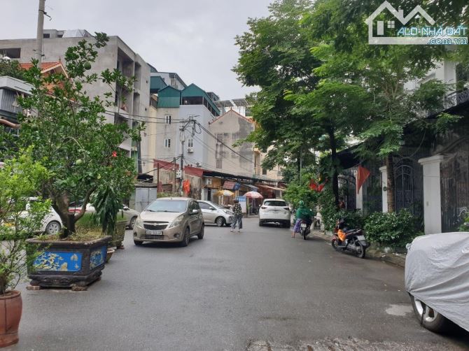 Bán nhà Nguyễn Ngọc Nại 50m2 phân lô ô tô vào nhà - trung tâm Thanh Xuân giá 8.8 tỷ