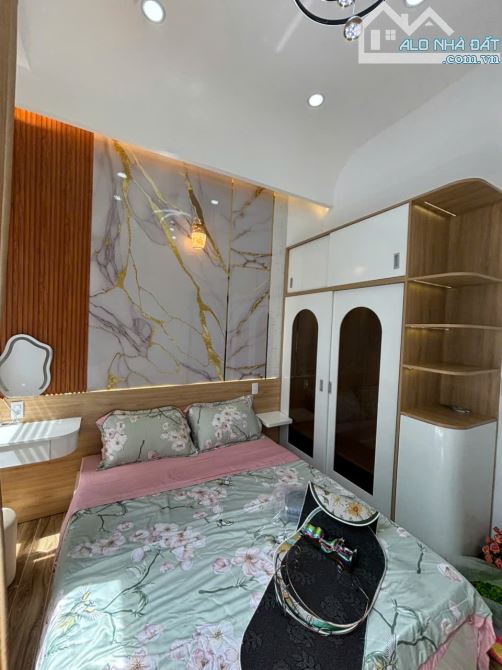 Nhà mới còn thơm mùi sơn Thống Nhất gần cityland, công viên làng hoa nở hậu chỉ 3,95 tỷ
