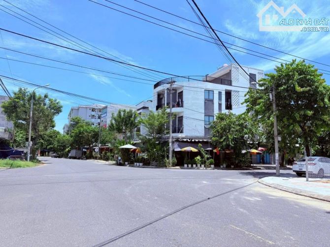 Bán lô góc 2 mặt tiền đường 10m5 Trần Tử Bình vs Mẹ Thứ vị trí kinh doanh SIÊU ĐẸP