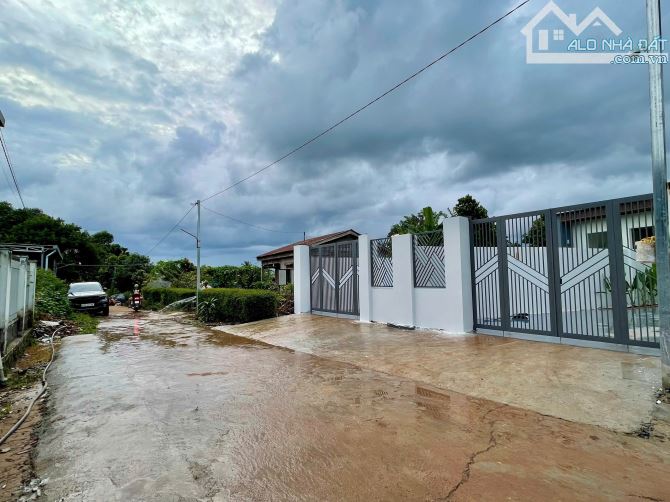 Bán Căn Nhà Gần Chợ Eakao vào đoạn