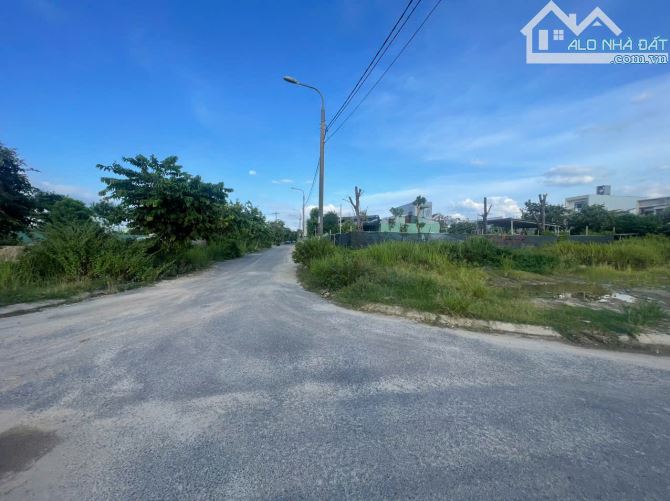 Bán Lô Góc 2MT Trịnh Quang Xuân, KDC Nam Cầu Cẩm Lệ - view Công viên - Giá 5.5 tỉ TL