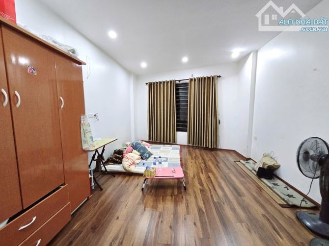 Bán gấp nhà Hạ Đình 35m² × 5 tầng, ngõ thông, full nội thất –  chỉ 7,5 tỷ