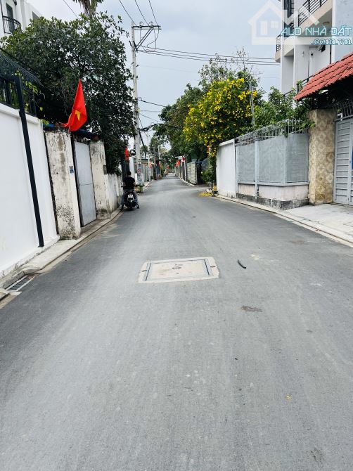 HXH THÔNG TỨ TUNG ĐỐI DIỆN ĐẠI HỌC NGUYỄN TẤT THÀNH VƯỜN LÀI AN PHÚ ĐÔNG- DIỆN TÍCH 77M2