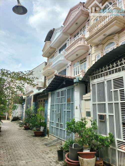 NHÀ PHỐ CHÂU ÂU, NỘI THẤT SANG TRỌNG, 4 TẦNG MỚI XÂY Lý Phục Man, NHỈNH 10 Tỷ TL