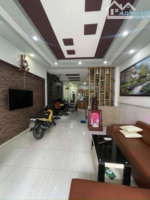 BÁN NHÀ TÂN PHÚ, HẺM  XE TẢI, GÒ DẦU GÀN TÂN SƠN NHÌ, 4X18M, 4 TẦNG BTCT