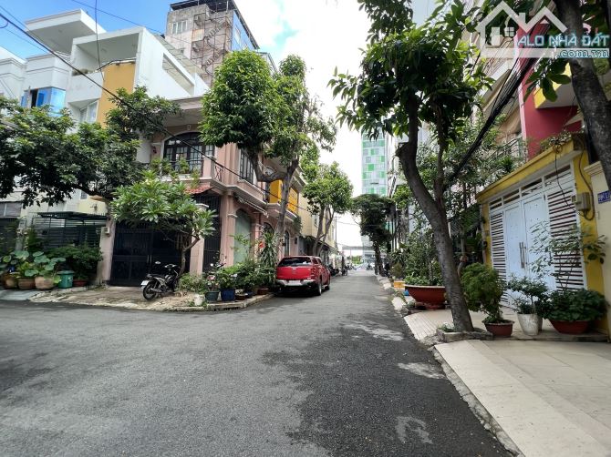 Hẻm Xe Hơi Yên Thế - Cửu Long, P2, Tân Bình. DT: 14x14m, 2 Tầng Giá Bán 25 Tỷ