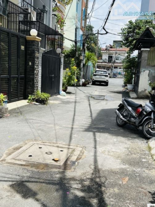 🇻🇳 phường 11, gò vấp - 50.2m2, 4 tầng, hẻm xe hơi, 7.5 tỷ