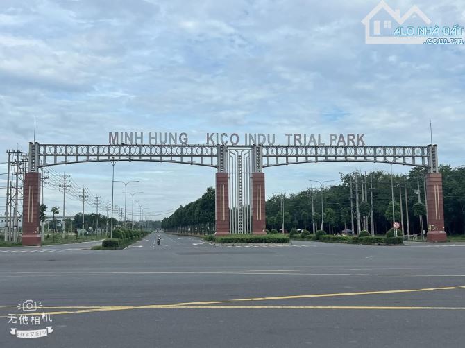 Bán rẻ lô đất thổ cư Mặt tiền đường 32m nhựa Hớn quản