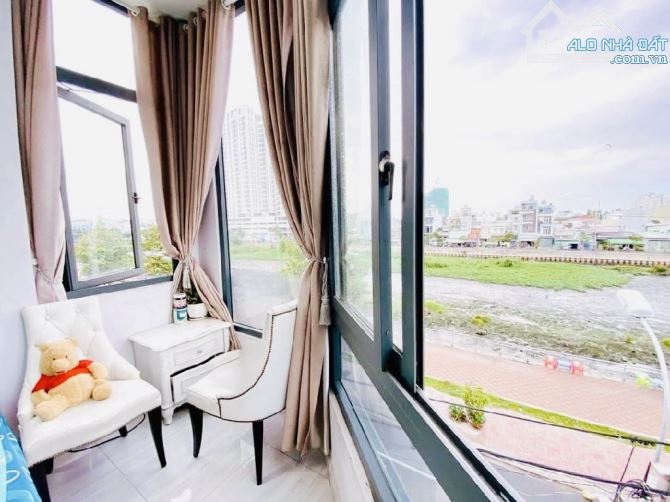 NHÀ NỞ HẬU 2 MẶT TIỀN - VIEW SÔNG CHILL - 4 TẦNG - DT 63M2 -  BÙI HUY BÍCH PHƯỜNG 12 - QUẬ