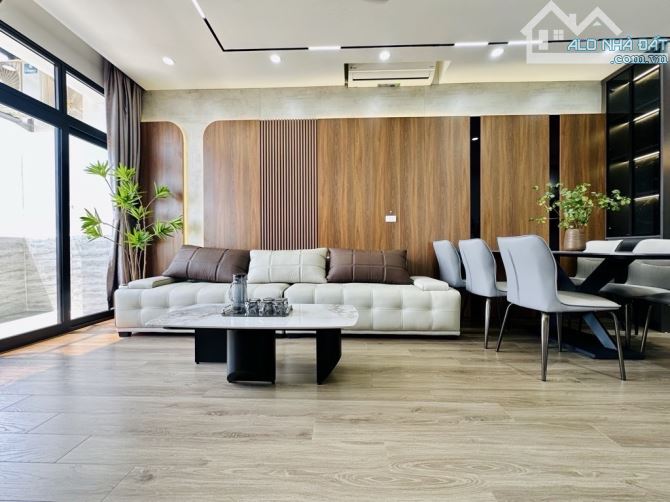 HÀ ĐÔNG - SIÊU PHẨM - CC Vinaconex - 151 M2- LÔ GÓC - 4PN - 2WC - FULL NỘITHẤT CAO CẤP.