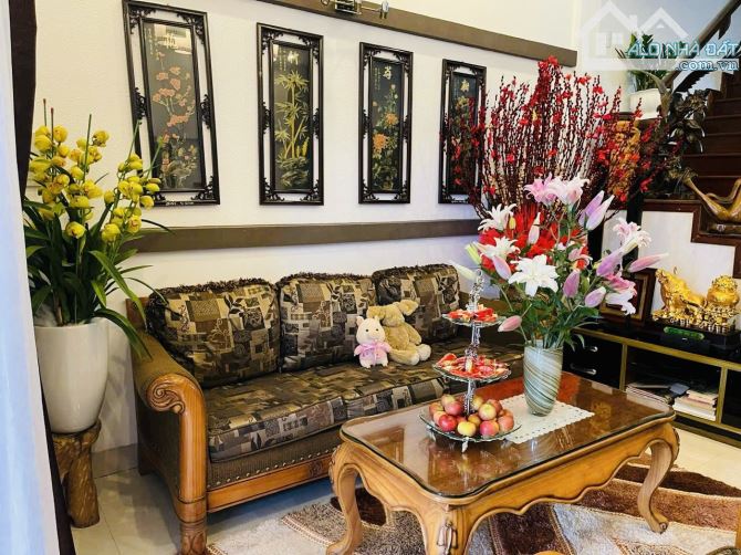 🏡 DUY NHẤT – CĂN NHÀ ĐẸP 1 TRỆT 2 LẦU GẦN TRUNG TÂM HÀNH CHÍNH TỈNH LÂM ĐỒNG