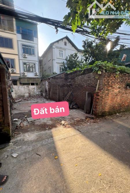CẦN BÁN ĐẤT THẠCH BÀN LONG BIÊN HÀ NỘI.