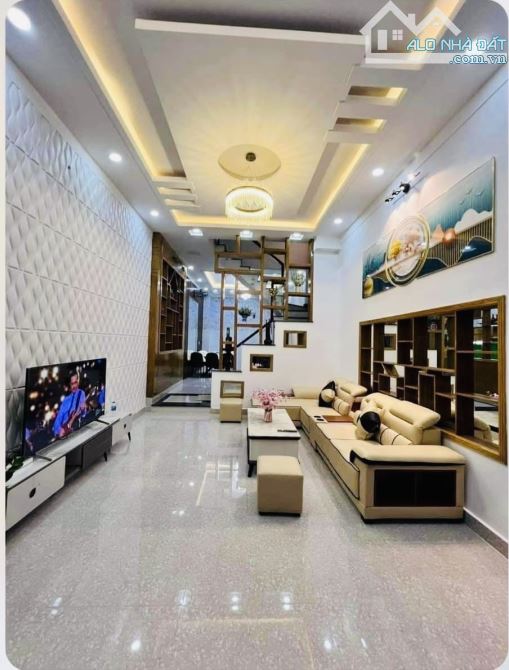 Nhà Chính Chủ BÙI QUANG LÀ, Hẻm xe hơi, 4 Phòng Ngủ, An Ninh , Cao Tầng, 6 Tỷ x TL cc