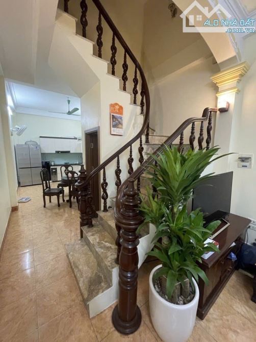BÁN NHÀ TRƯƠNG ĐỊNH 55M X 4T, NHỈNH 9.5 TỶ. GẦN Ô TÔ.