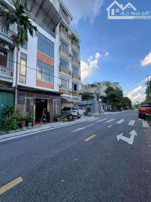CỰC HIẾM – BÁN NHÀ NGÕ 464 ÂU CƠ  93M² – NGÕ THÔNG RỘNG – ÔTÔ TRÁNH – KD  –  NHỈNH 18 TỶ