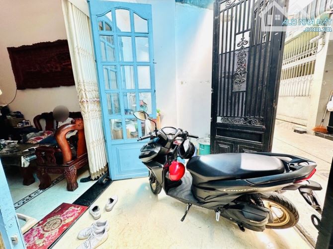 NGỘP, Bán nhà PHẠM VĂN BẠCH, 4.2mx 15m, Chính Chủ, Rẻ hơn lô đất, 5 tỷ 1