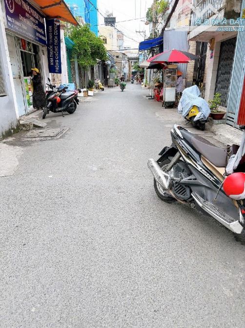🏠Trịnh Đình Trọng, Phú Trung Tân Phú. DT 4 x 24, 2 tầng. Giá 8,4 tỷ TL.  - Hẻm xe tải thô