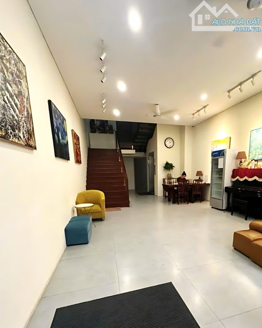 Bán CCMN Liễu Giai Ba Đình,125m2 x7T,MT 5.8m, sát phố, ôtô tránh, thang máy, DT 1.8 tỷ/năm