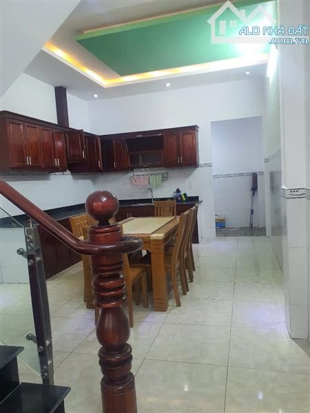 Bán Nhà 70m2 - Đường Số 8 - Bình Hưng Hoà B - 3 Tầng - Khu Đồng Bộ Ko LG - HXT 8M - 6.x Tỷ