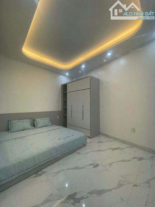 Bán nhà 4 tầng thiết kế trẻ chung hiện đại ngõ vũ hựu, thanh bình, hải dương