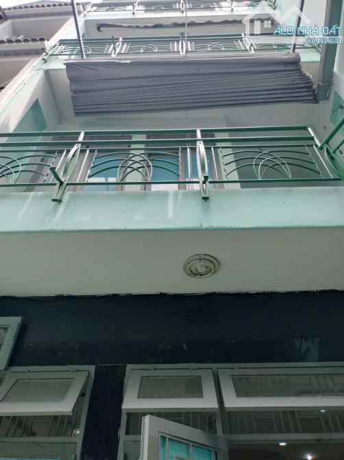 Bán nhà 4 tầng DT 111m² - Tô Hiến Thành, Quận 10 - Giá cực tốt