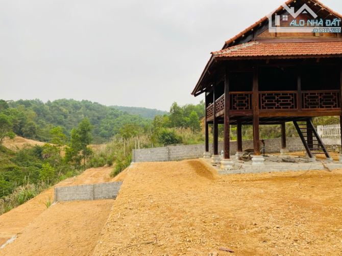 bán lô đất 541m trong khu quần thể nghỉ dưỡng đang xây dựng giá 2.x tỷ sẵn sổ
