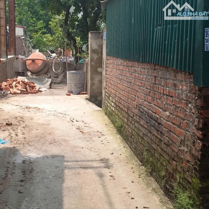 NHANH CHÂN ACE BÁN NHÀ CẤP 4 TỔ 2 ĐỒNG MAI - NGÕ THOÁNG- Ô TÔ LÙI CỬA - DT 52M MT4.88M