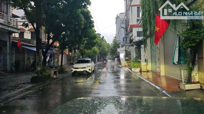 NHÀ TÂY TRÀ 55M 4T MT 5M OTO TRÁNH THÔNG LÔ GÓC CÓ THANG MÁY HIỆN ĐẠI CHÍNH CHỦ CẦN BÁN