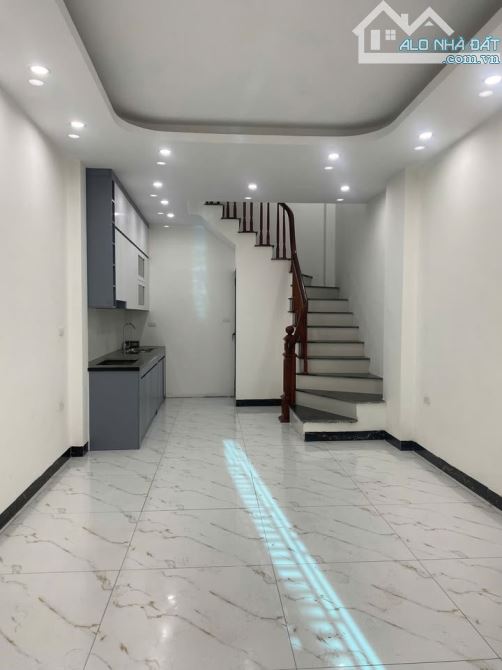 Chỉ hơn 5 tỷ sở hữu nhà đẹp tổ 8 Huyền Kì , Phú Lương, ngõ nông , gần ô tô . Nội thất  đẹp