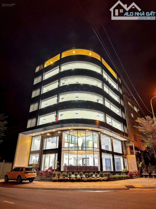 Cho thuê siêu phẩm VP 2 MT Nguyễn Văn Kỉnh, TML, Q2, giá 600tr TL