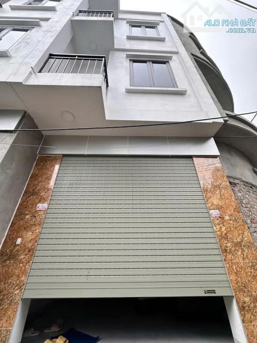 Bán nhà Trần Thái Tông Cầu Giấy Gần ĐH Quốc Gia 35m 5Tầng. Giá 7.5 Tỷ