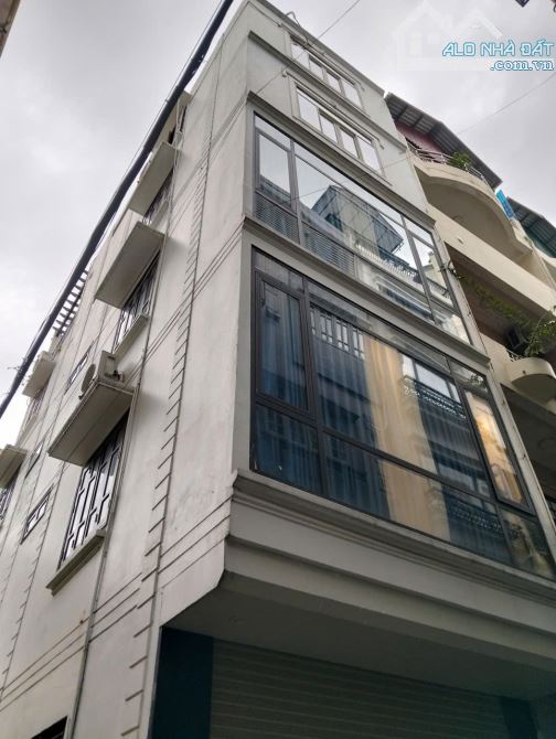 BÁN NHÀ LÔ GÓC – NGÕ 189 NGUYỄN NGỌC VŨ – 95M² x 5 TẦNG – MẶT TIỀN 4M – GIÁ 20 TỶ
