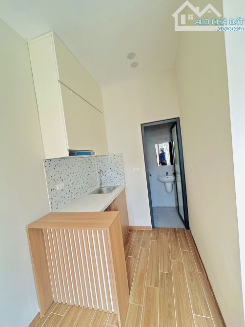 Bán CCMN Ngõ Chợ Khâm Thiên – Đống Đa,38m²,7T, MT 6.5m, giá 14.2 tỷ – 10 phòng khép kín