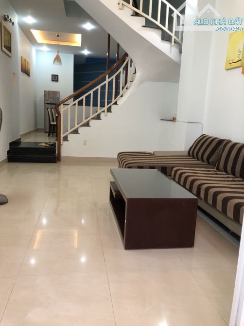 Bán nhà 3 tầng kiệt đường QUANG TRUNG , Thạch Thang , Hải Châu , Đà Nẵng