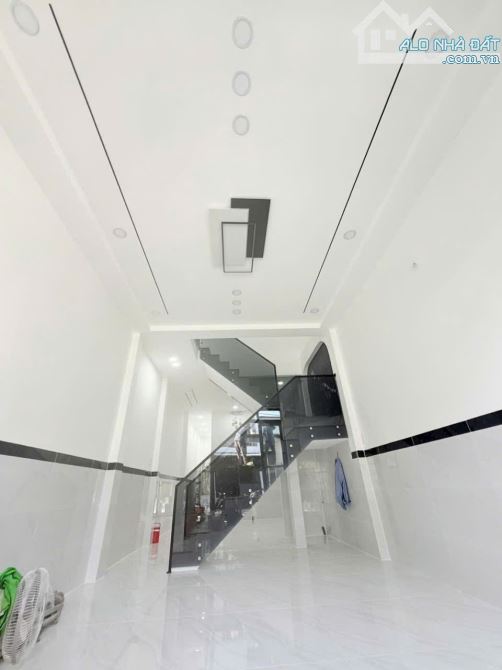 Bán nhà 1T1L mới tinh, KDC Bửu Long, đường nhựa 8m, chỉ 4 tỷ950
