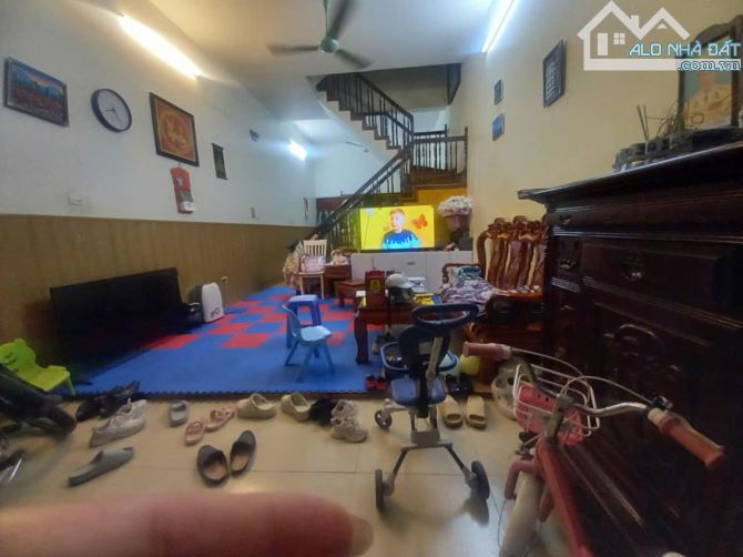 Bán gấp nhà Hoa Bằng 52m², 5 tầng hiện đại, full NT, vị trí đẹp, giá 9,4 tỷ