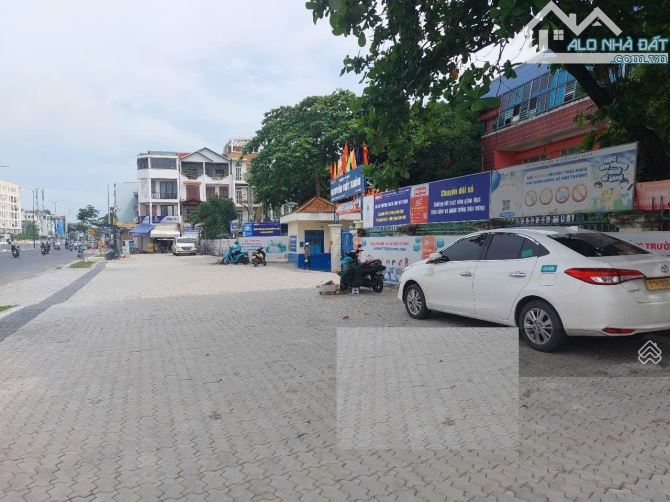 BÁN ĐẤT 10X25M CÔNG NHẬN 225M2 , HẺM 6M ĐƯỜNG DƯƠNG QUẢNG HÀM, GIÁ 15.9 TỶ TL