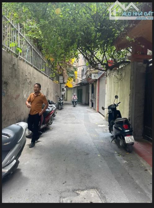 Căn bán nhà ngõ 102 Trường Chinh diện tích 112m, 5tầng căn góc.