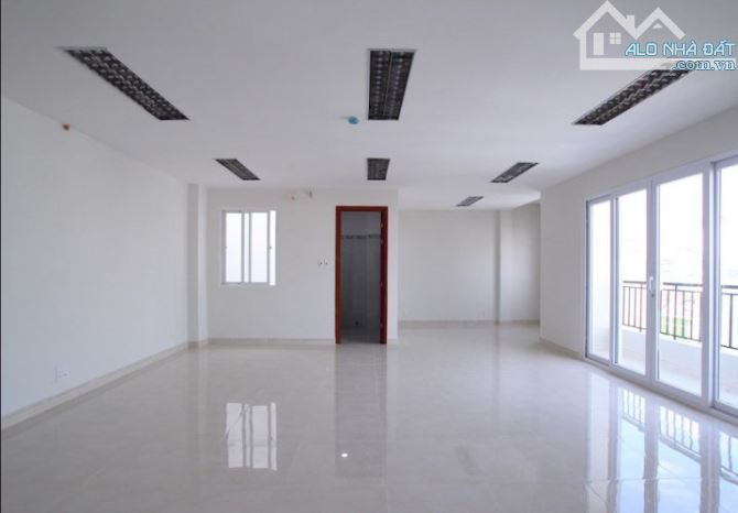 Cho thuê văn phòng tại Lê Lợi – Hà Đông, dt 114m2, thông thuỷ phù hợp nhiều mô hình vp